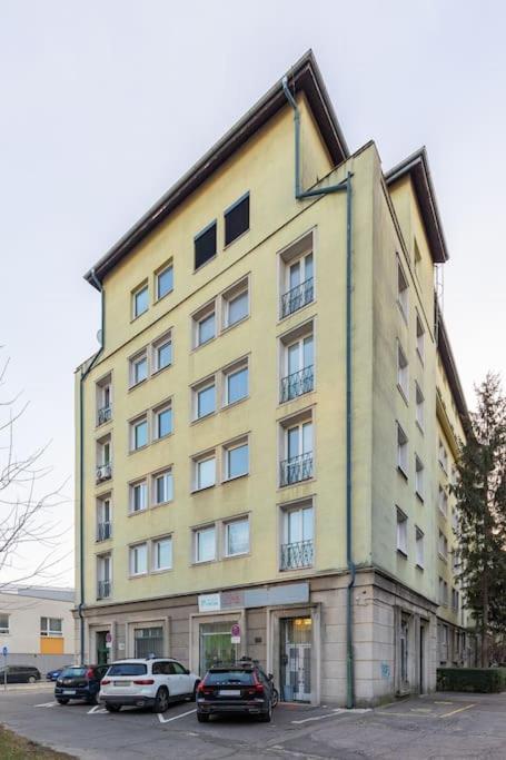 Bnb Slovakia Nivy Bliss Retreat Братислава Екстер'єр фото